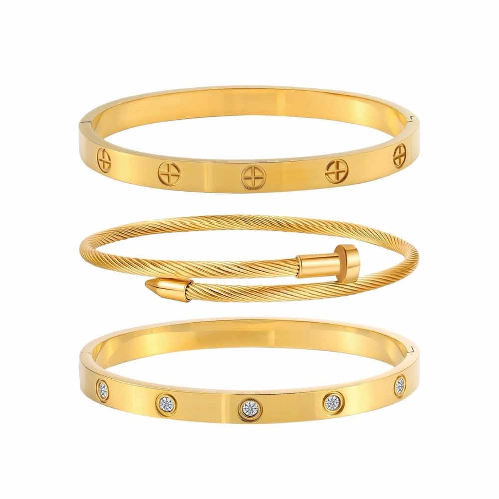 Luxe Love Gold Bracelet Stack Set